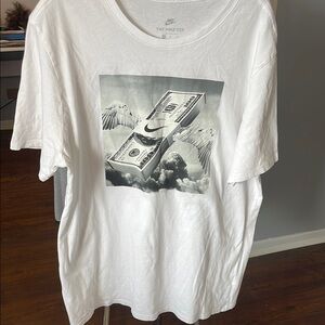 Nike White Graphic Men's T-Shirt